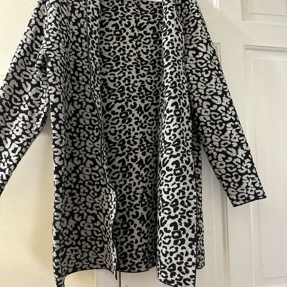 Leopard Print Open Cardigan - Picture 1 of 9